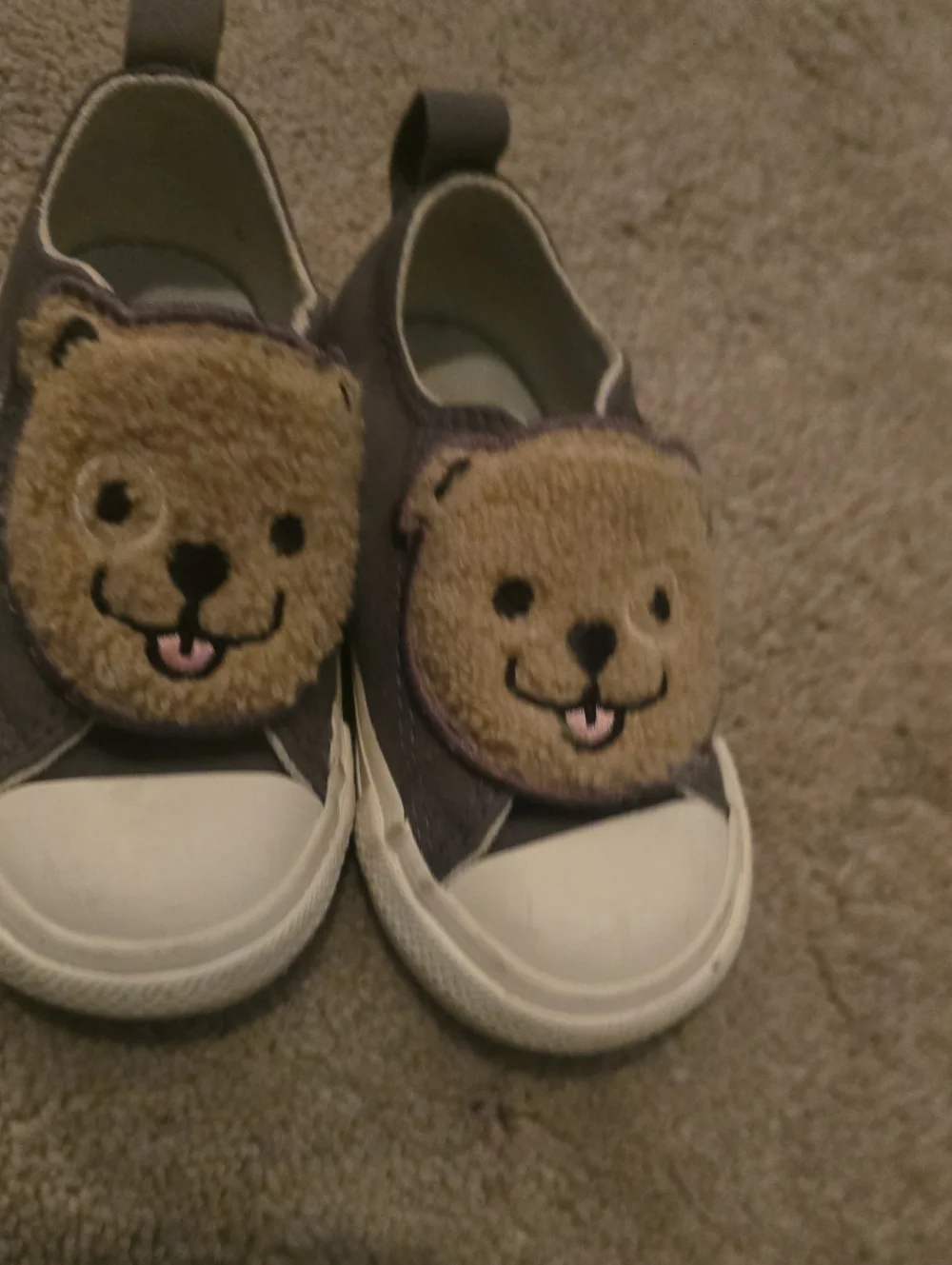 Converse Kids Slip-On Sneakers with Bear Face - Purple & White